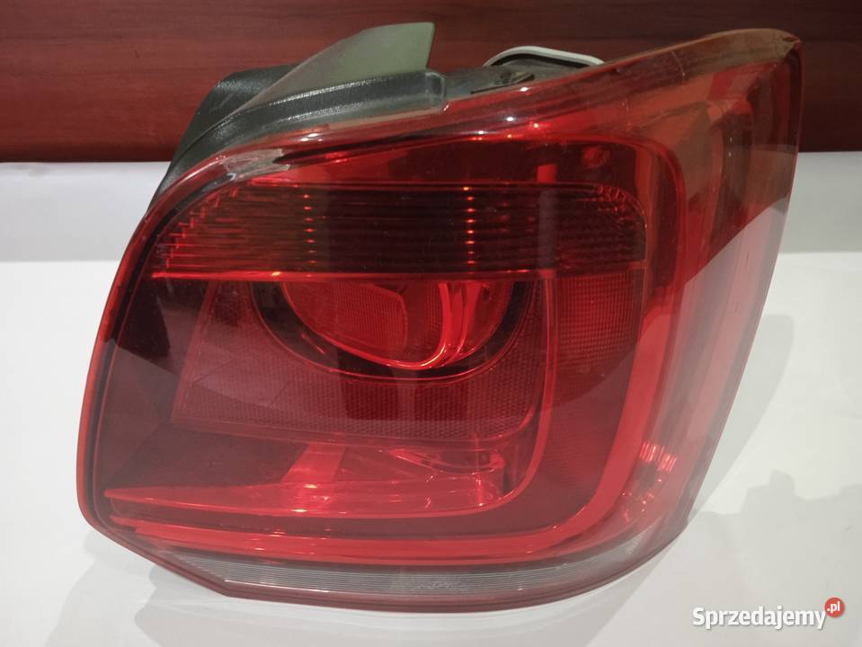 VOLKSWAGEN POLO 6R 0914 LAMPA TYLNA LEWA lampy tylne świętokrzyskie