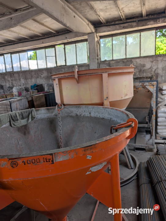 zbiornik na beton kubeł pojemnik silos 1000 l Hajdaszek
