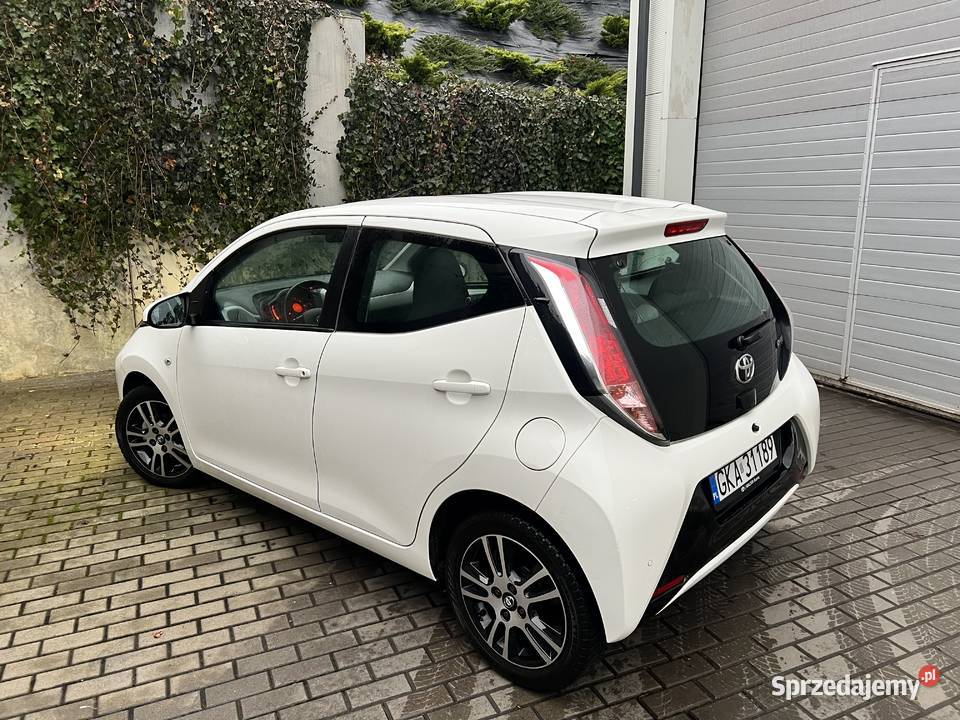 Salon Czujniki Kamera Konserwacji2kpl opon Gdynia