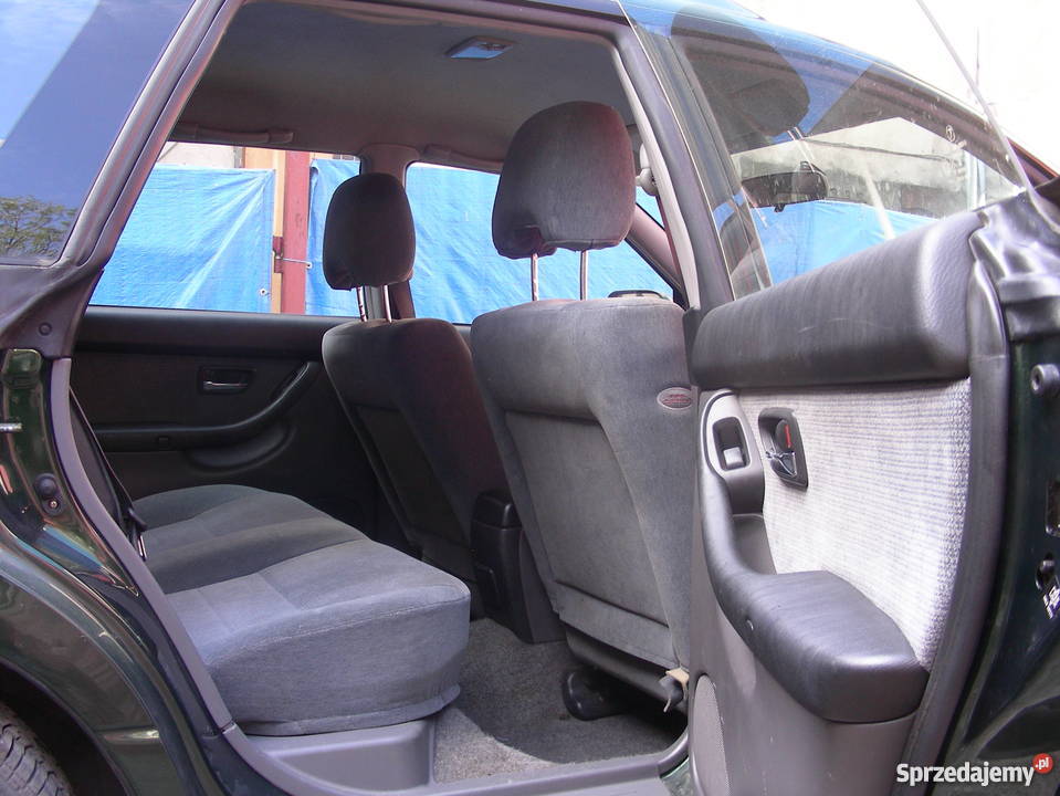 Subaru Legacy 20 16V anglik 6000 zl z gazem centralny zamek