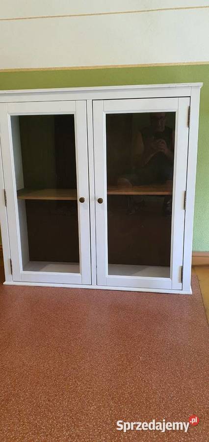 szafka witrynowa z półkami