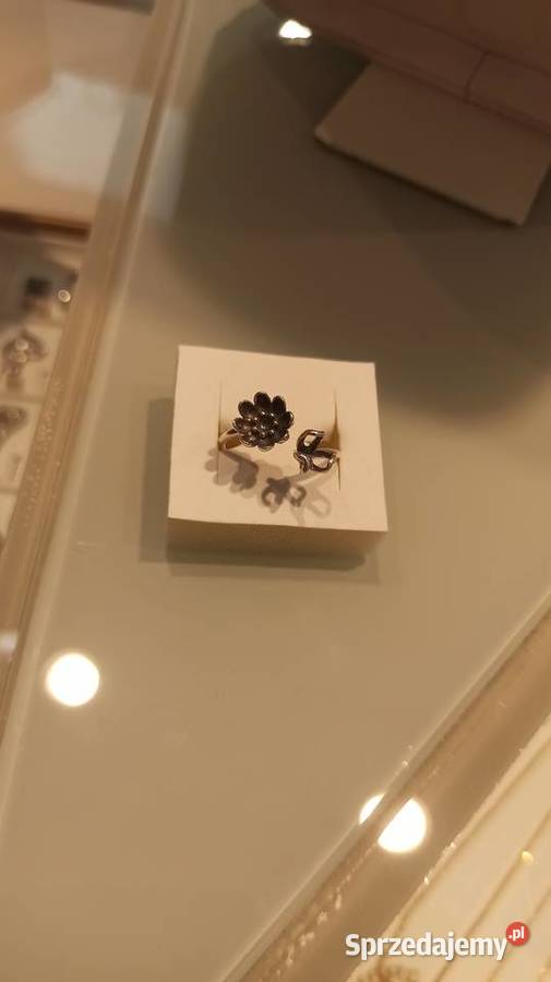 Srebrny pierścionek UNIWERSALNY oksydowany z