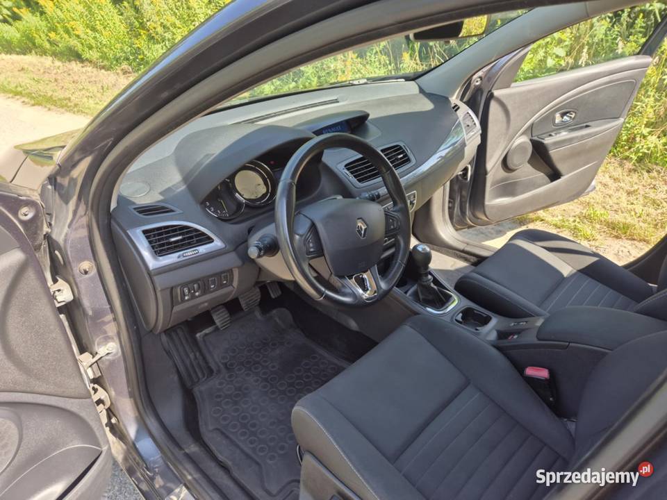 Renault megane III 12 TCe limited gniazdo USB Leoncin
