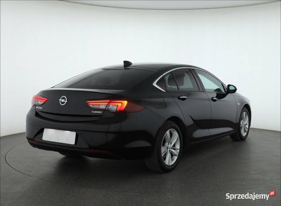 Opel Insignia 15 Turbo