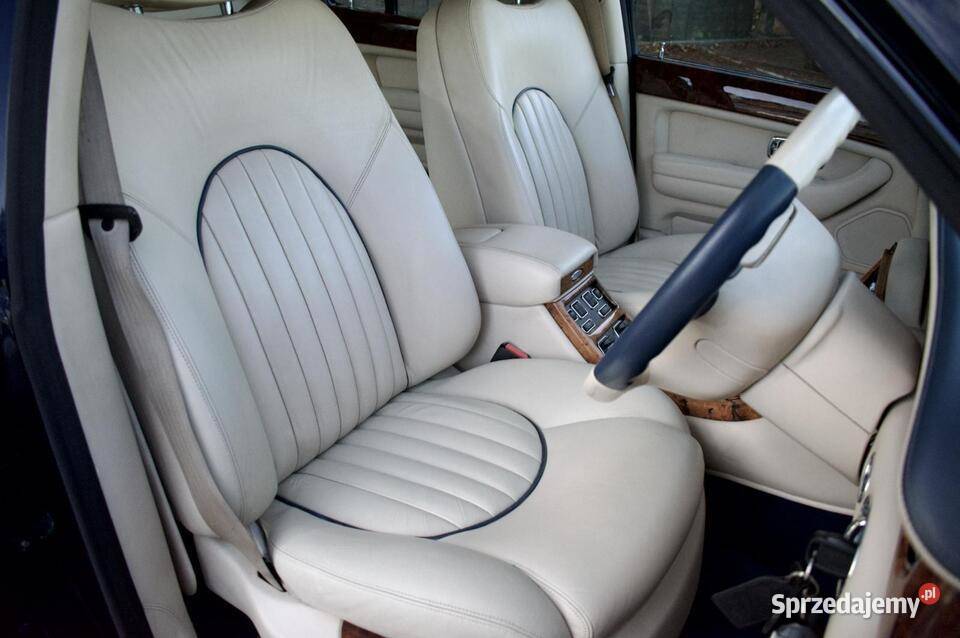 Bentley Arnage 44 V8 Kolekcjonerski rej w 1200