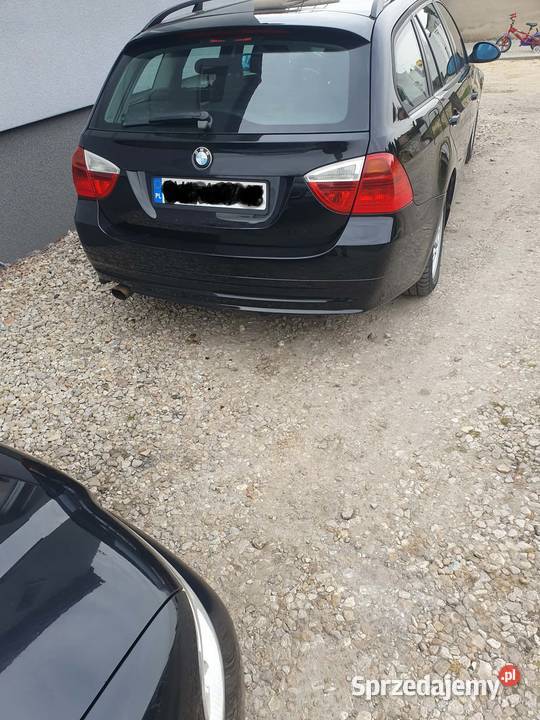 BMW 318i Touring czarny