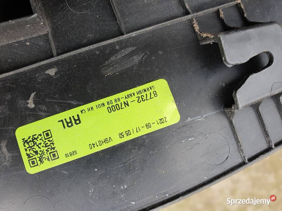 HYUNDAI TUCSON 4 IV LISTWA DRZWI PRAWA TYŁ PRAWY osobowe wielkopolskie Międzychód