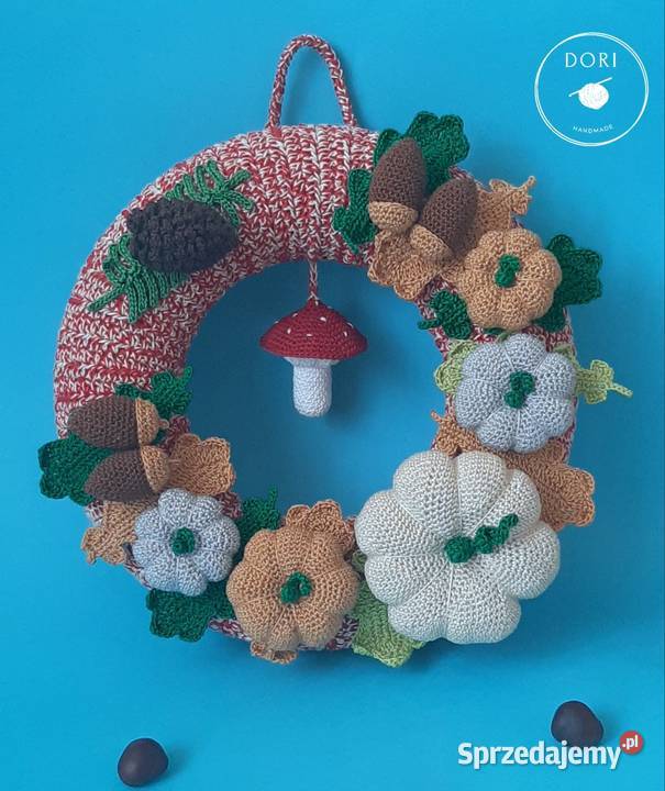 Szydełkowy jesienny wianek