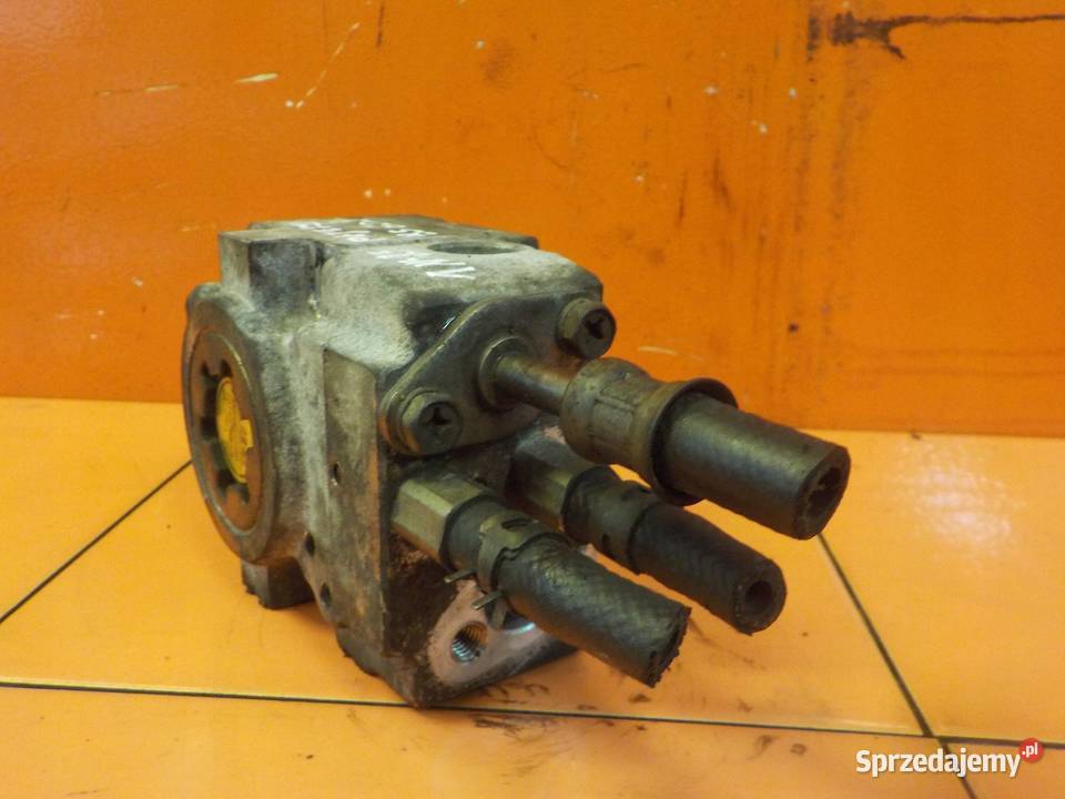 MITSUBISHI PAJERO 35 GDI 04r 203 6G74 pompa Pompy paliwa Suków