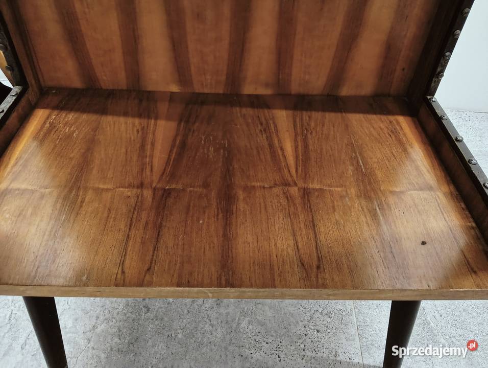 Stolik pod radiotelewizor model z żyłkami PRL Kraków