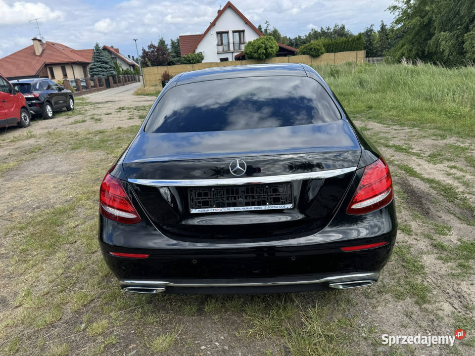 Mercedes E 220 Mercedes E220 d 20 Diesel 195 wielofunkcyjna kierownica Turek