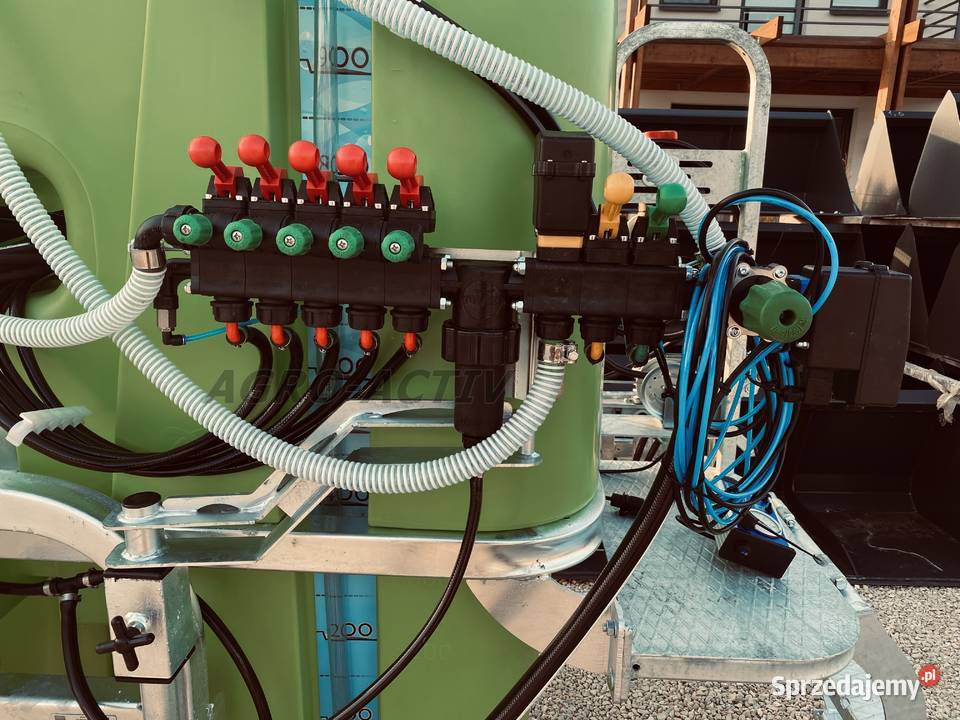 Opryskiwacz Polowy Zawieszany TOLMET 1000L15m