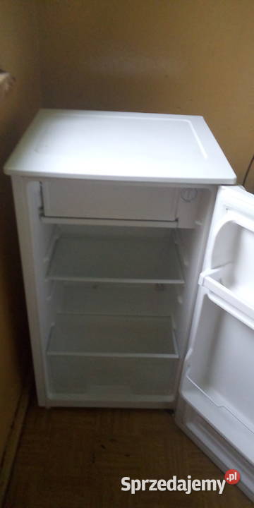 Sprzedam lodówkę używana marki Bomann