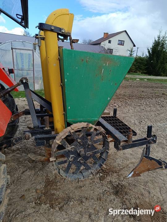 Sadzarka do ziemniaków sprzedam