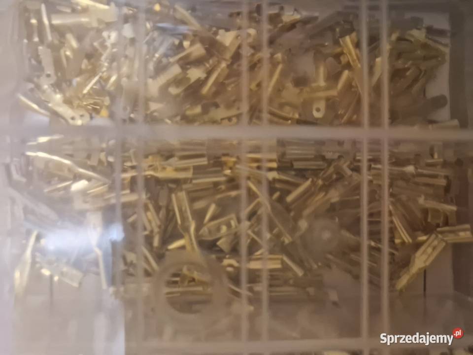 Zestaw konektorów samochodowych kablowych 600 Głogowa sprzedam