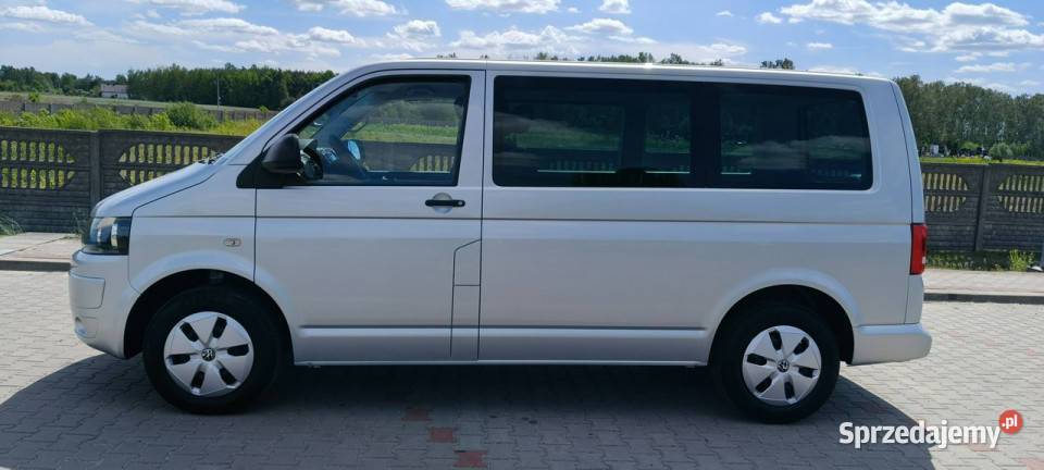 Volkswagen Multivan zadbany 20 TDI 102HP 8kół gniazdo USB Stare Budy