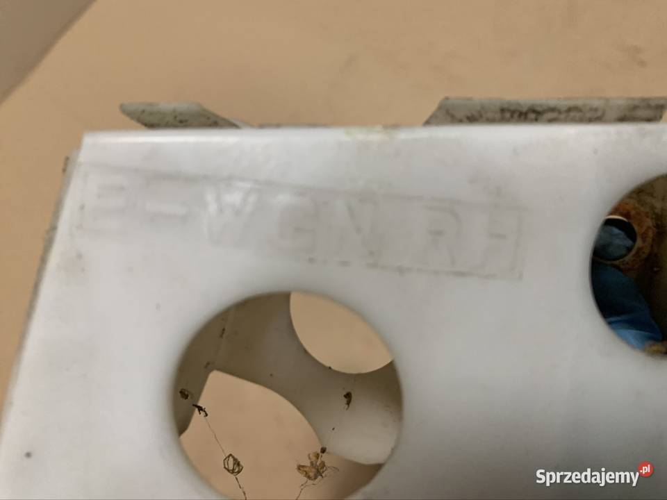 Ślizg mocowanie zderzaka Subaru legacy V outback osobowe Szczecin