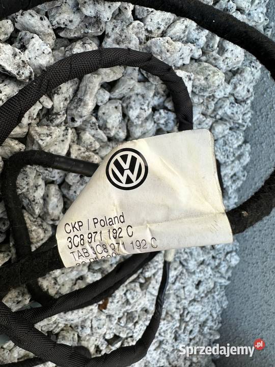 ASO VW AUDI WIĄZKA KLAPY TYŁ 3C8971192C prawa Mirsk