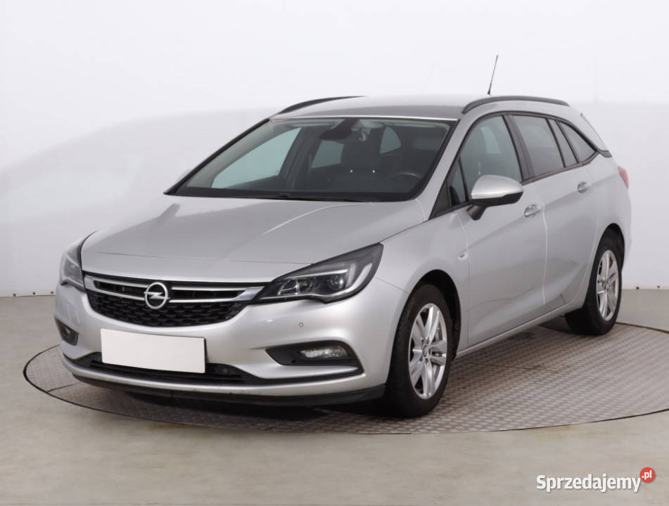 Opel Astra 14 T Rok produkcji 2017 Piaseczno
