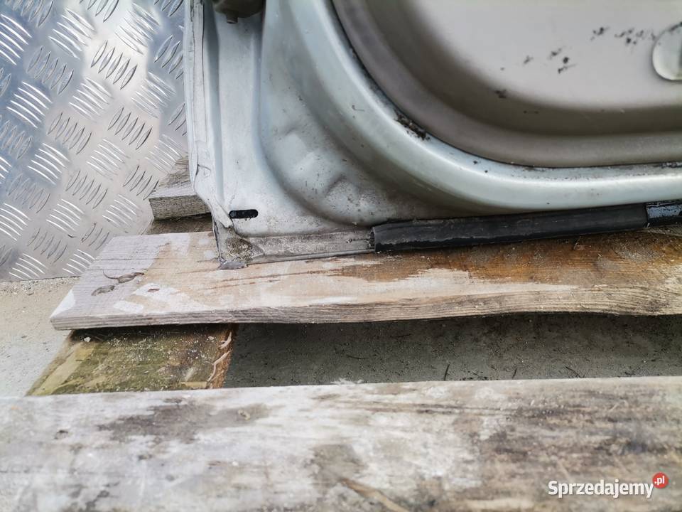 Drzwi Prawy Tył Renault Megane Pogorzelec sprzedam