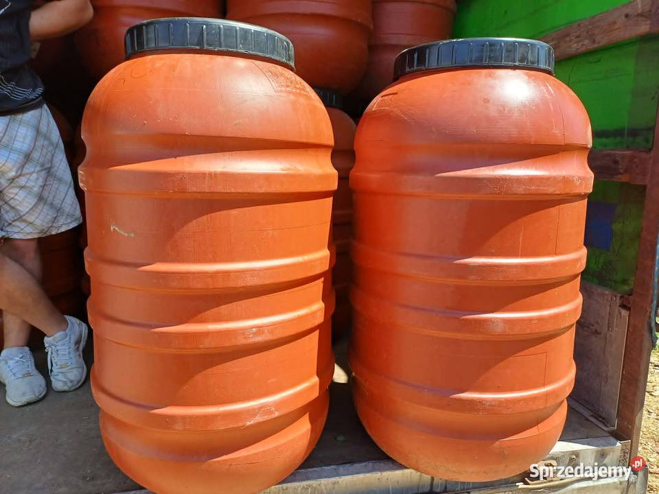 Beczki plastikowe 220l z deklem Czosnów sprzedam