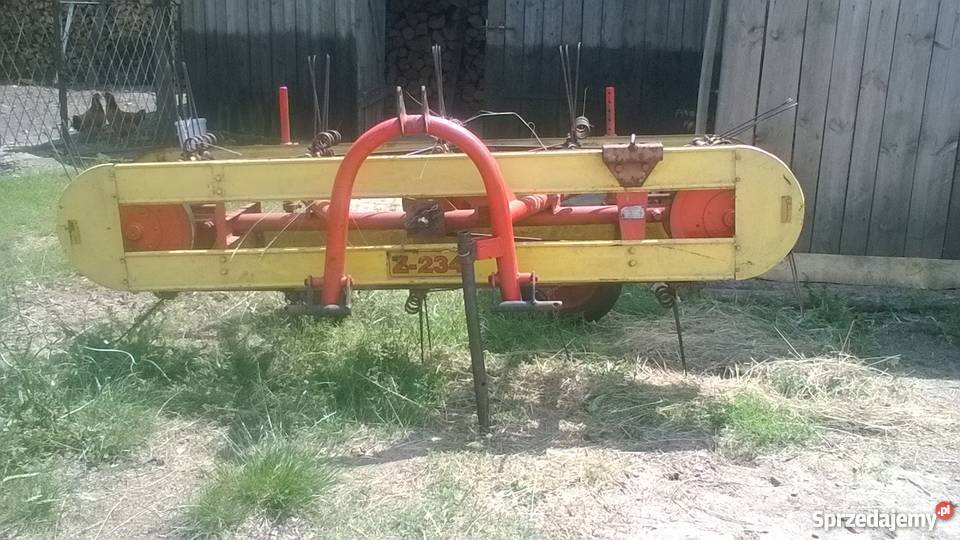 Przetrząsaczo zgrabiarka pasowa taśmówka Maszyny zielonkowe Rolnictwo Góry Mokre