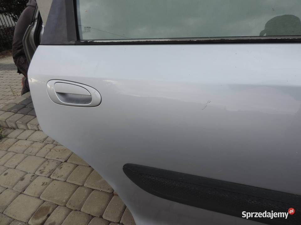 HONDA CIVIC VII 5D HB DRZWI PRAWY TYŁ NH623M Drzwi małopolskie Nowy Sącz
