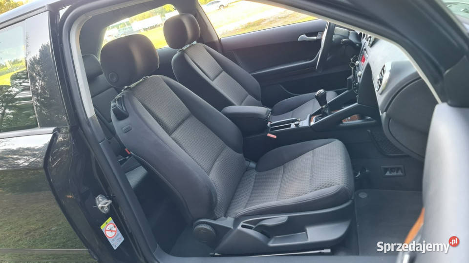Audi A3 3drzwiowe 20 TDI 140 Ambiente Czarna Chmielnik