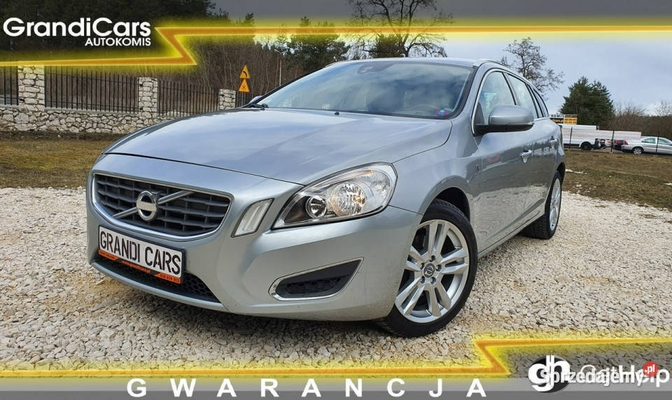 Volvo V60 16d D2 115 OCEAN RACE Navi Climatronic świętokrzyskie
