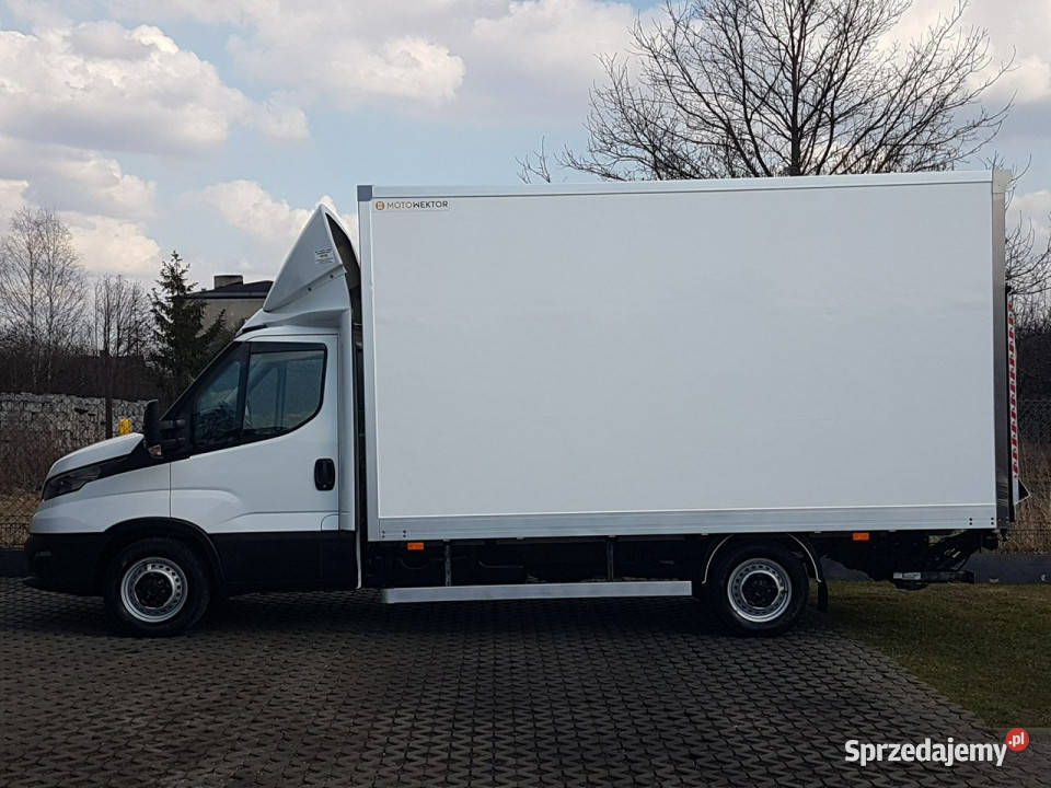 Iveco Daily WINDA 8EP 429x223x223 KLIMA wielofunkcyjna kierownica Poręba