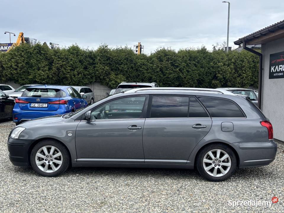 Toyota Avensis relingi dachowe Paniówki