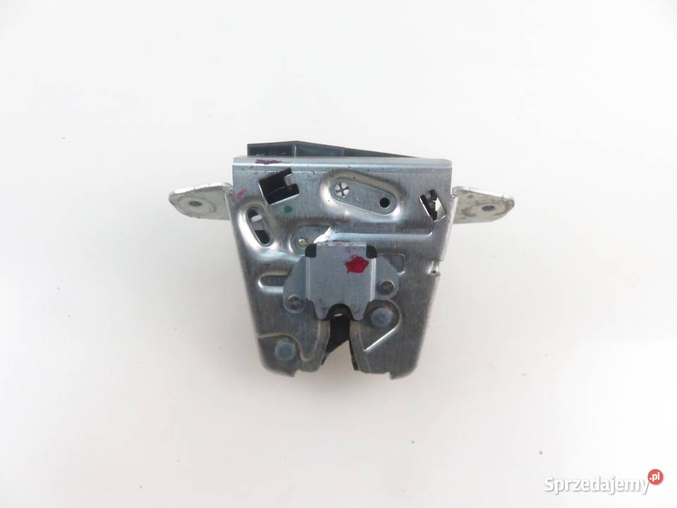 ZAMEK KLAPY MERCEDES S204 KOMBI 2047400335