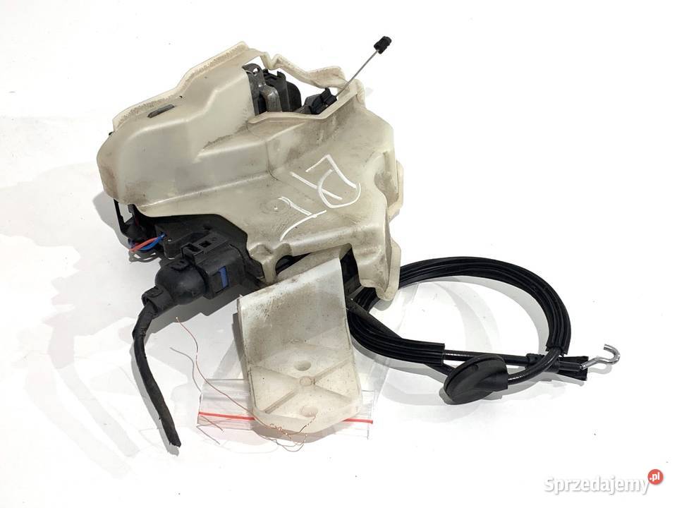 ZAMEK DRZWI PRAWY TYŁ VW GOLF VI Kombi 0914 osobowe