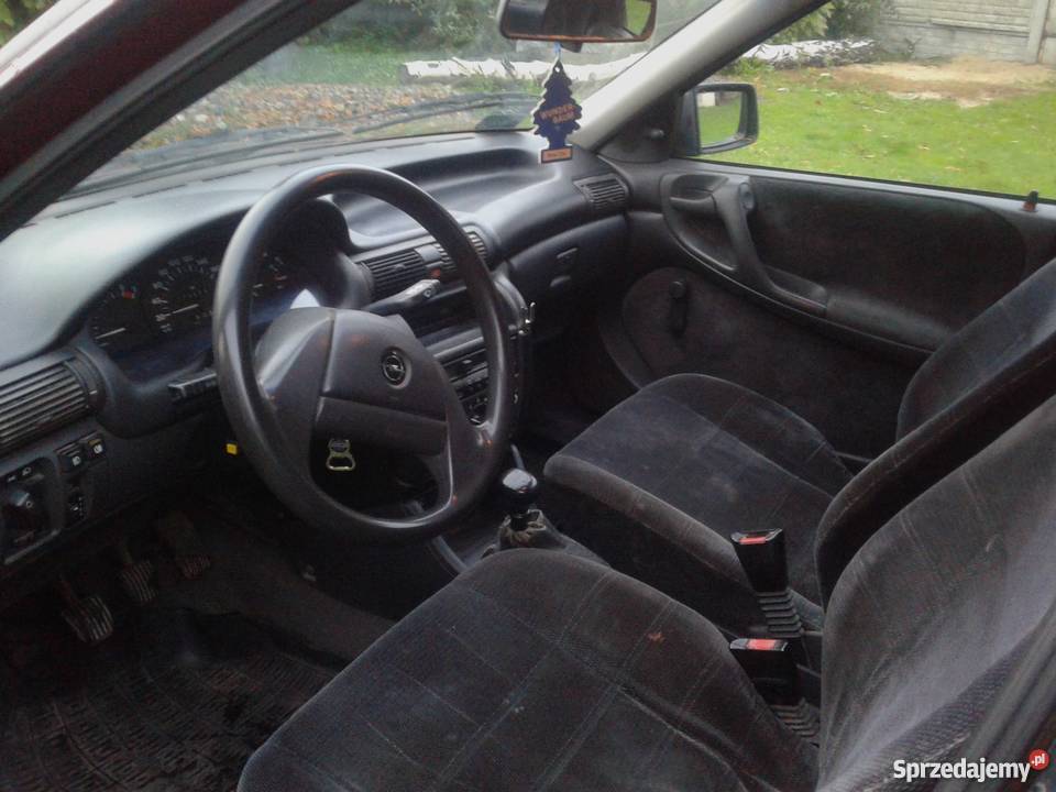 Opel Astra1 bordowy Opatów sprzedam