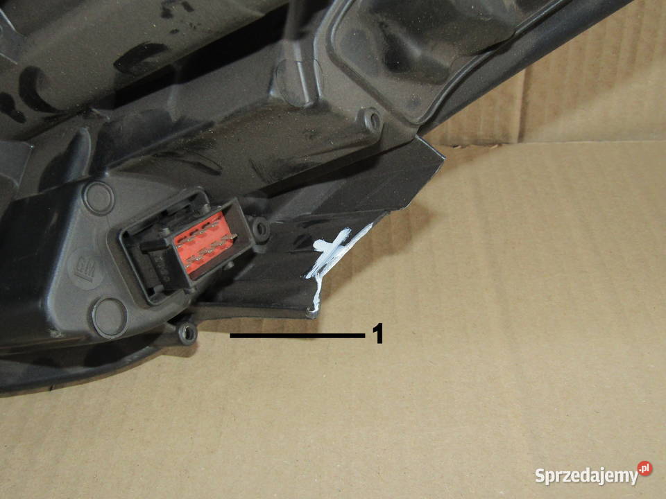 LAMPA PRZEDNIA PRAWA OPEL CORSA E 13381336RH Mysłaków