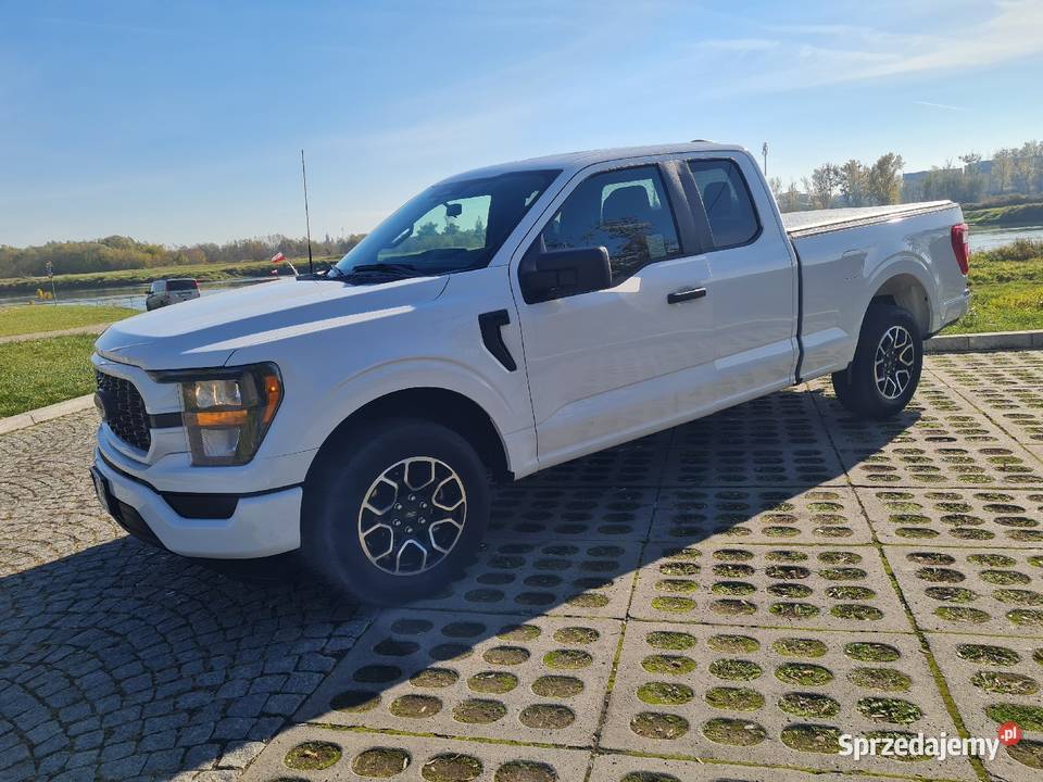 Ford F150 27L 325 5560 przebiegu Stan idealny F150 Lenarczyce