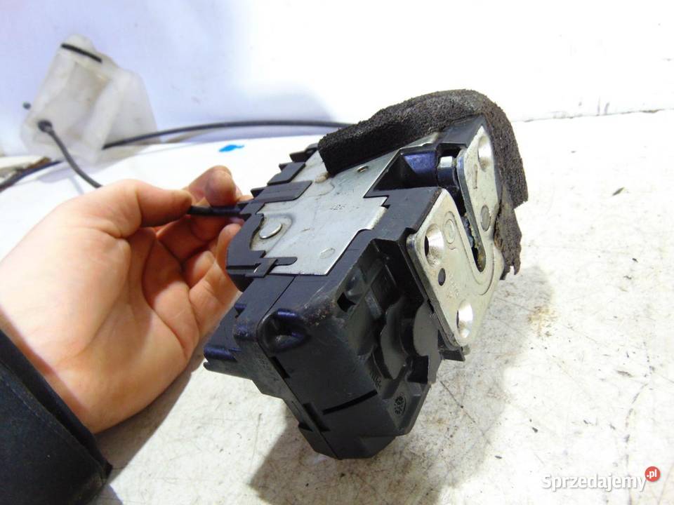 ZAMEK DRZWI PRAWY TYŁ 2 PIN INFINITI EX37
