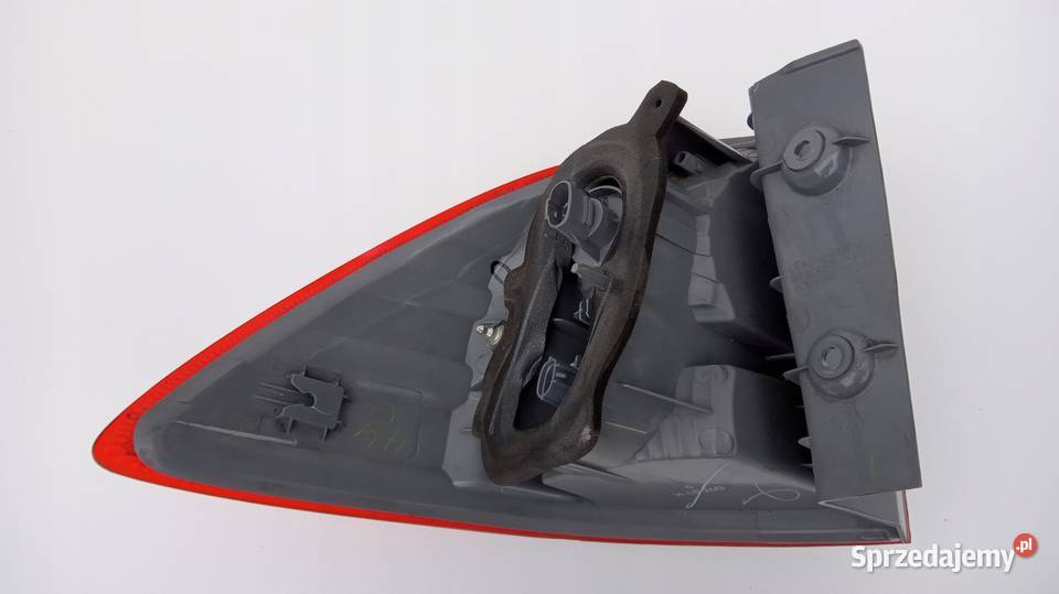 LAMPA TYŁ PRAWA MITSUBISHI PAJERO SPORT II Oświetlenie wielkopolskie sprzedam