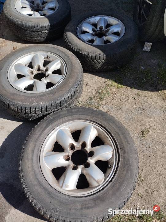 Felgi Aluminiowe 16 Nissan Terrano Opony i felgi Wołów