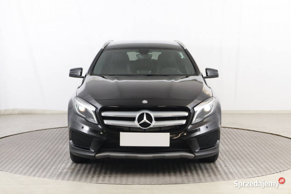 Mercedes GLA GLA 200 podgrzewane fotele sprzedam