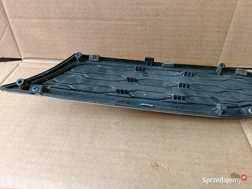 Grill ATRAPA KIA RIO SEDAN 863511W230 CHROM Drezdenko sprzedam