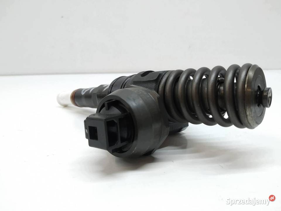POMPOWTRYSKIWACZ 038130073AG 19 TDI Skoda osobowe