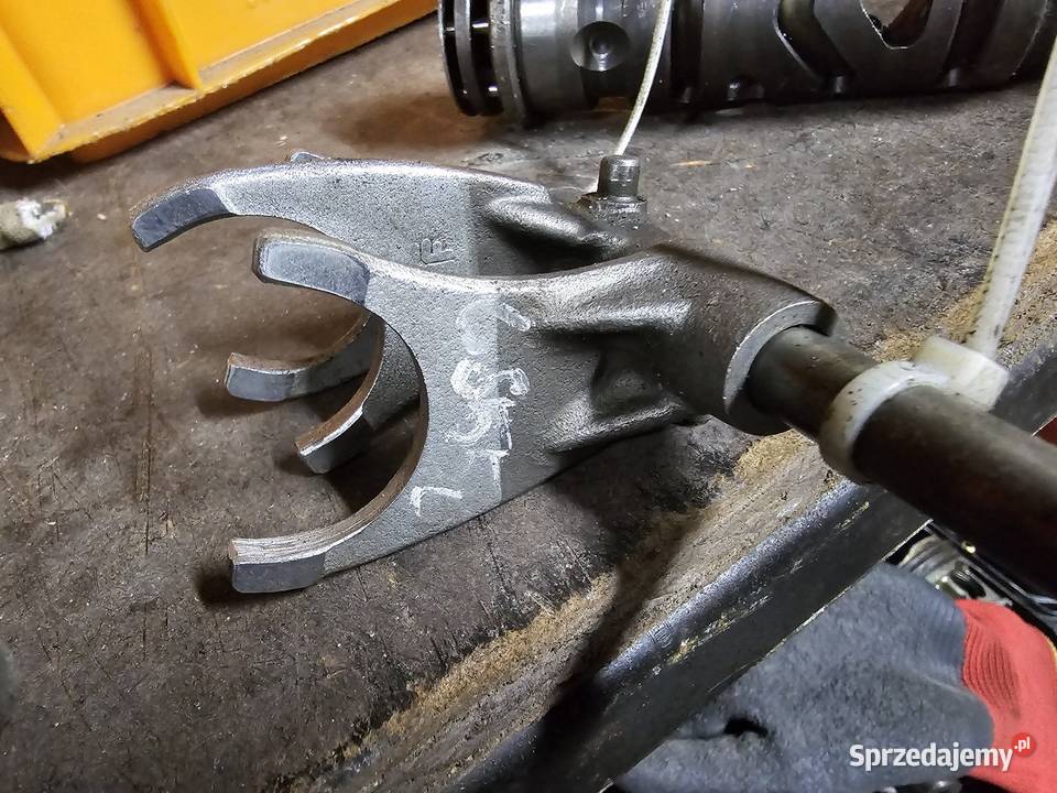 Suzuki Gs 550 skrzynia biegów wybierak wodziki Skrzynie biegów Części i akcesoria motocyklowe dolnośląskie Jelenia Góra