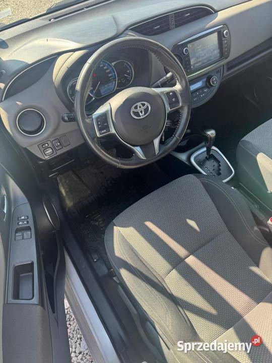 Toyota Yaris 15 Hybryda Comfort 75 2016r Motoryzacja Nisko sprzedam