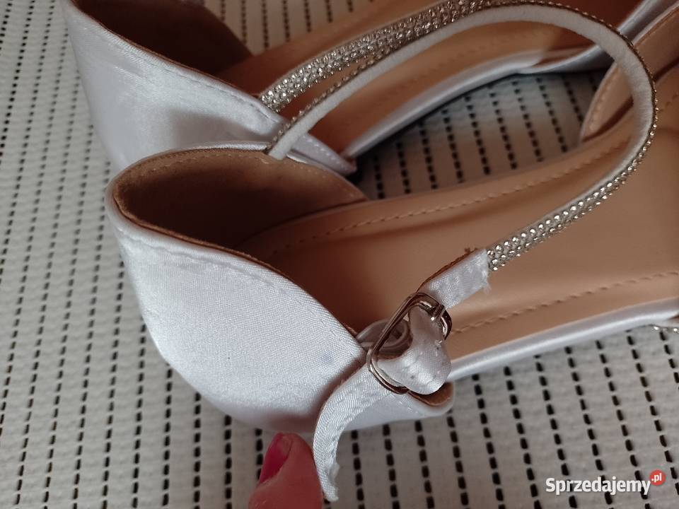 42 Białe Bogato zdobione baleriny ślubne z Moda i Styl małopolskie Kraków