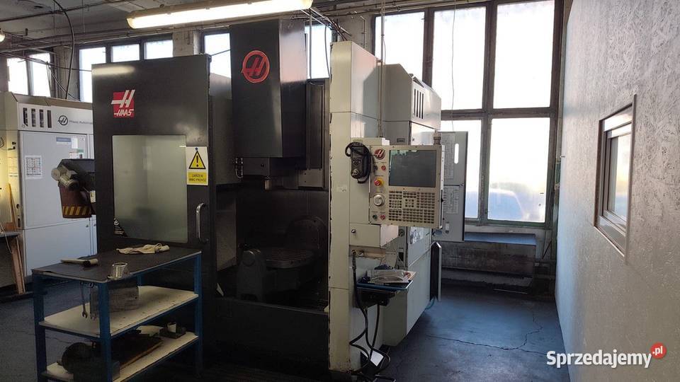 HAAS UMC 750 2014 5osiowe uniwersalne centrum Warszawa