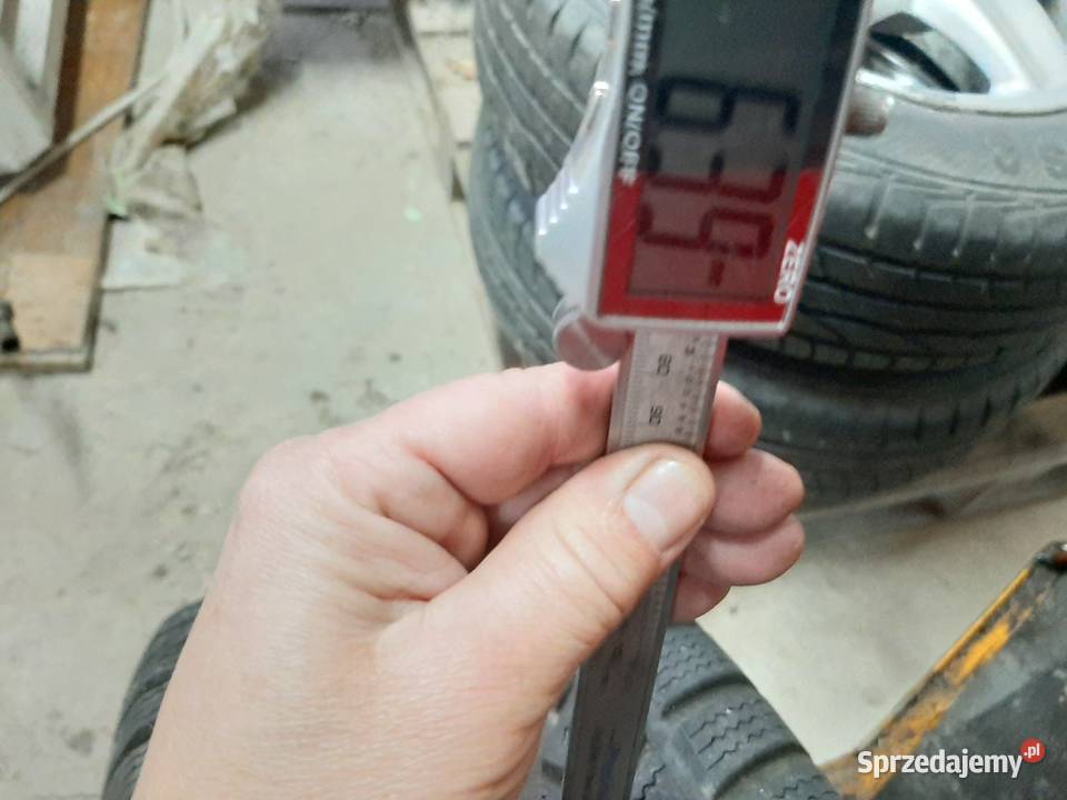 Opony zimowe 21555 R17 komplet outside komplet Łowicz