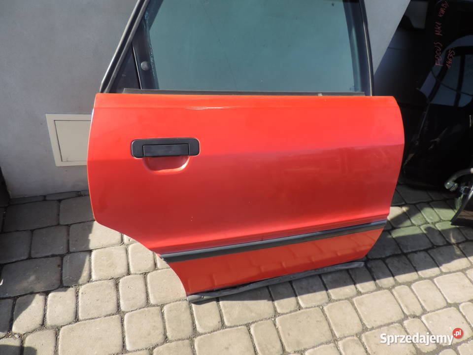 AUDI 80 B4 KOMBI DRZWI PRAWY TYŁ