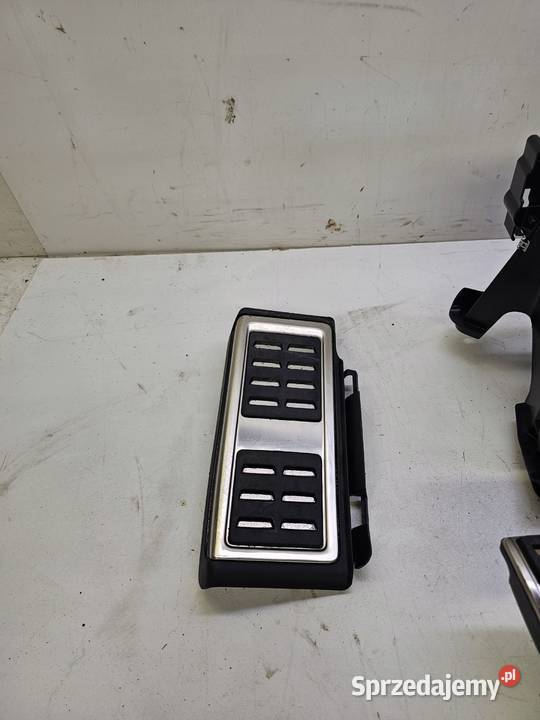 PEDAŁY STELAŻ AUDI Q3 A1 VW SEAT 5Q1723058 Przystajń