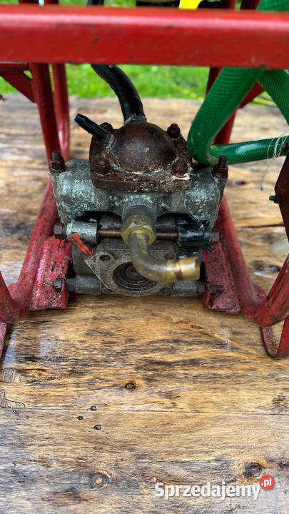 Opryskiwacz z lancą herbicydową